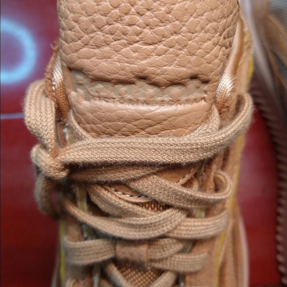 Victoria Beckham Reebok sneakers - Picture 8 of 10